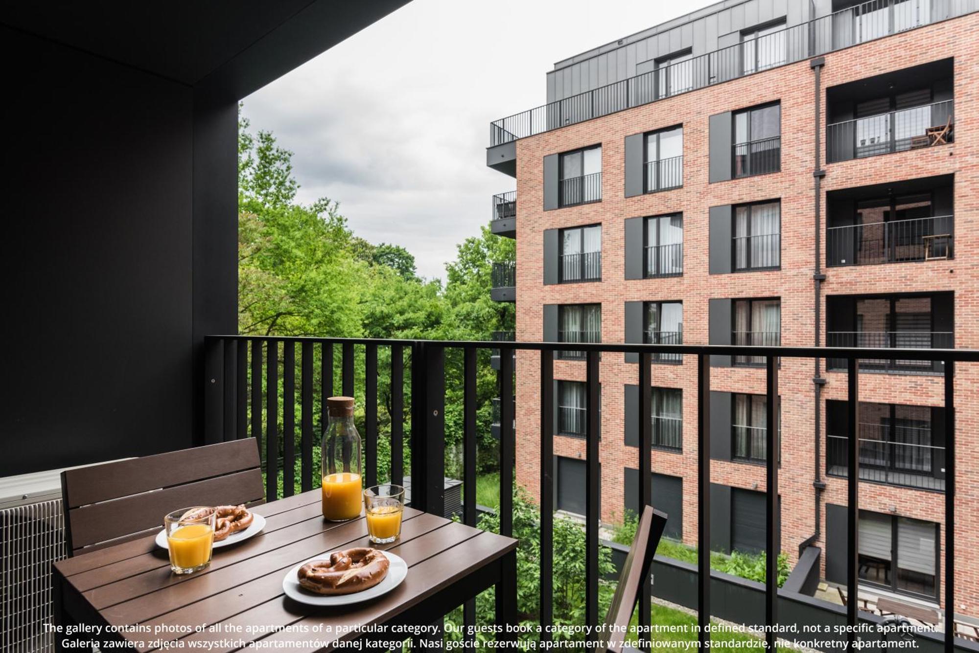 Browar Lubicz Apartment | Balcony | Elevator | Free Garage — Photos 1